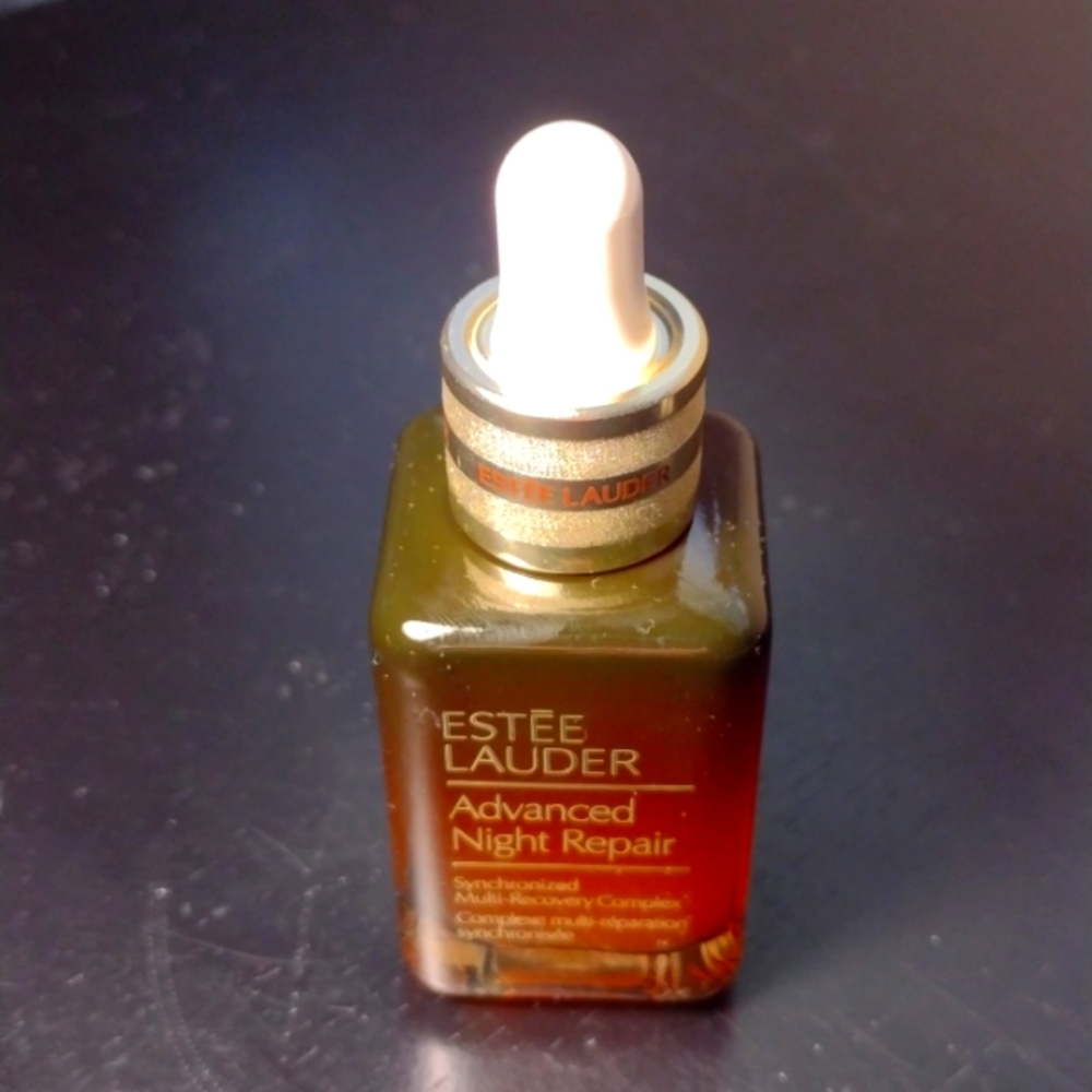 NWOT Estee Lauder Advanced Night Repair 1 oz